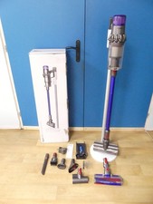 Aspirateur balai Dyson V11