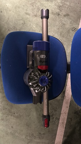 Dyson cyclone v10 parquet - dyson,