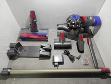 Aspirateur balai Dyson V8