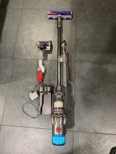 Aspirateur balai Dyson V12